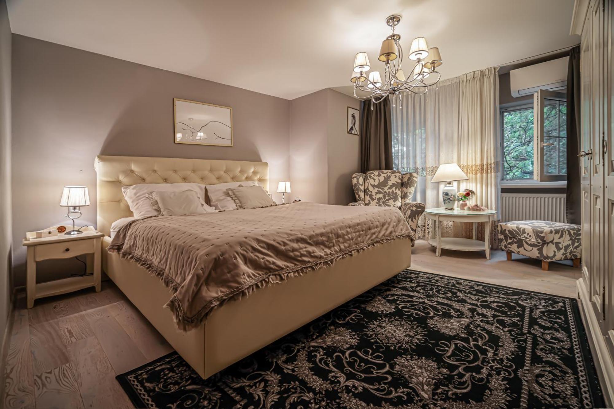 Luxurious And Royal Apartment In The Old Town Bratysława Zewnętrze zdjęcie