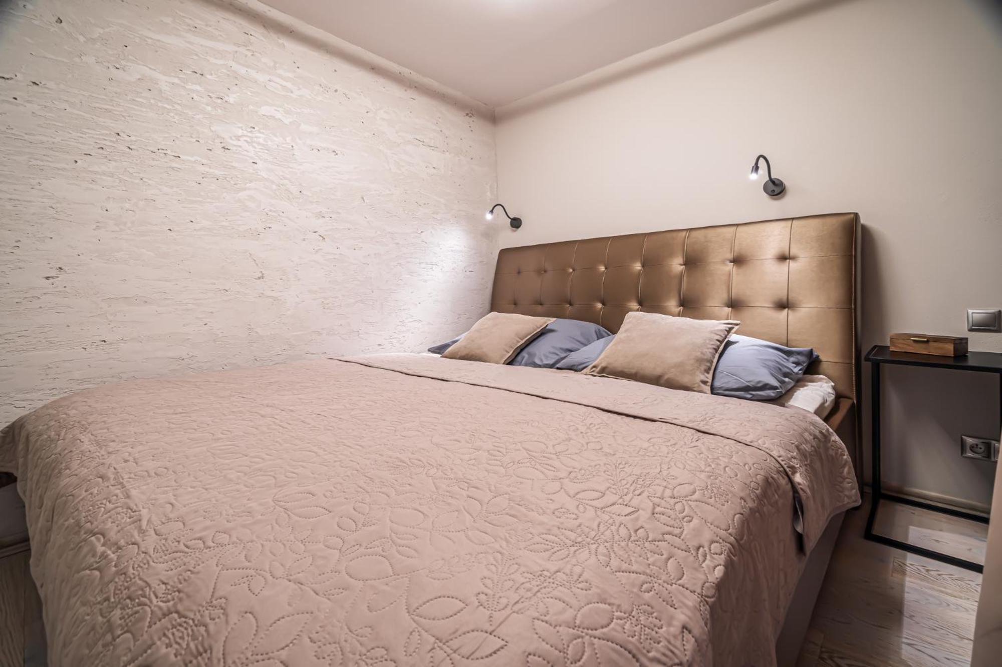 Luxurious And Royal Apartment In The Old Town Bratysława Zewnętrze zdjęcie